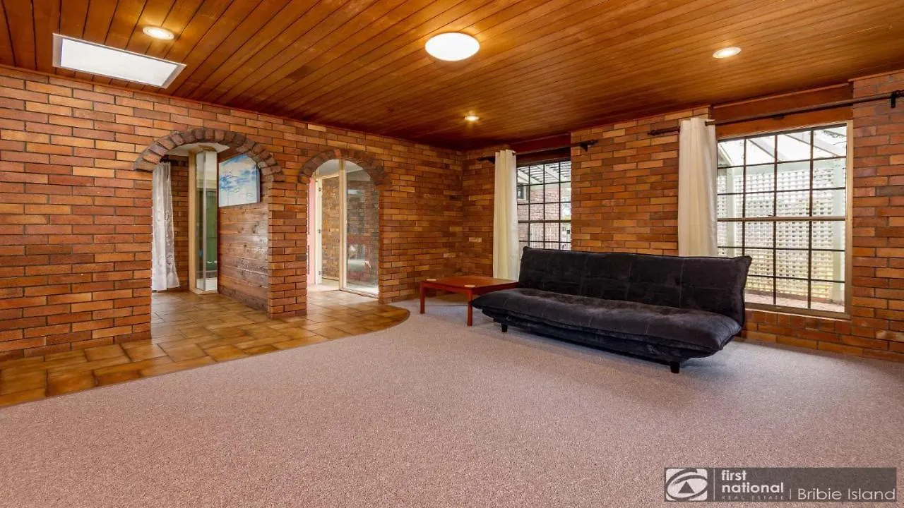 Banksia Gem One Street Back From Waterfront Villa Banksia Beach
